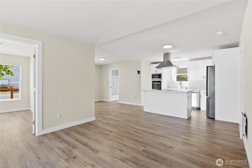 Property photo for 421 4th Street NE, Auburn photo 12