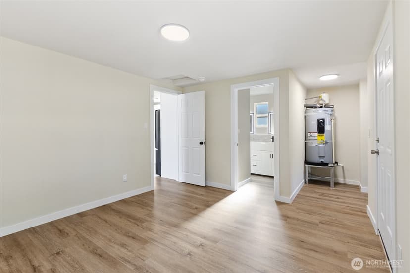Property photo for 421 4th Street NE, Auburn photo 29
