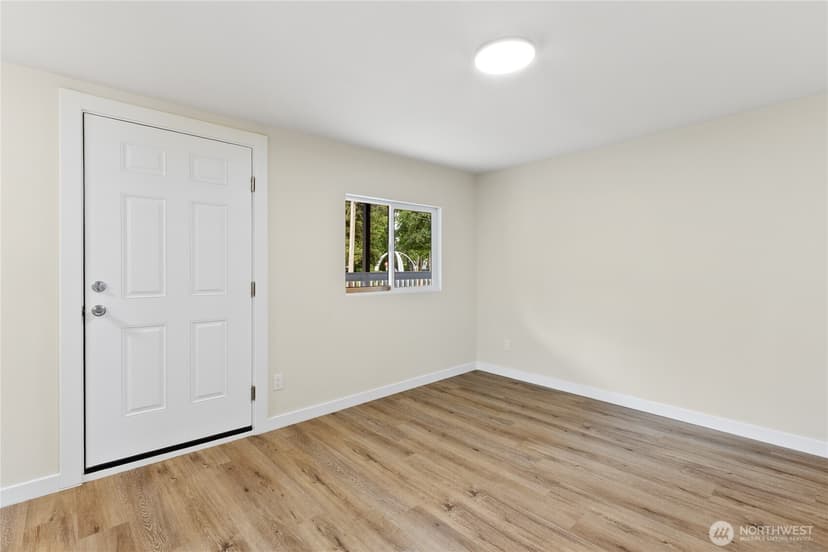 Property photo for 421 4th Street NE, Auburn photo 27