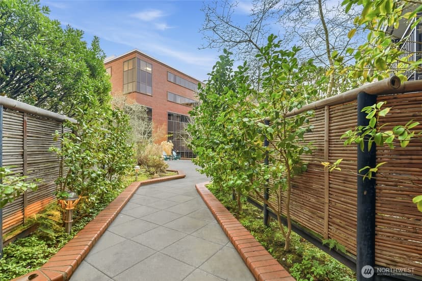Property photo for 275 W Roy Street #412, Seattle photo 19