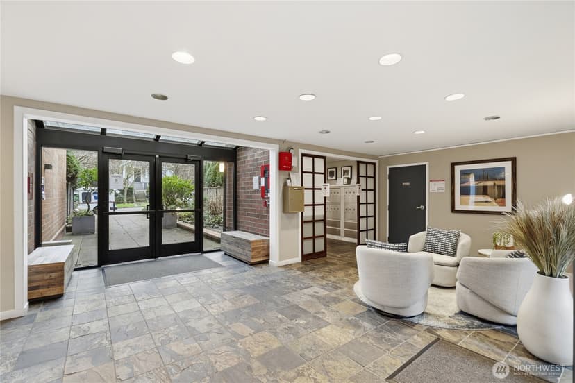 Property photo for 275 W Roy Street #412, Seattle photo 21