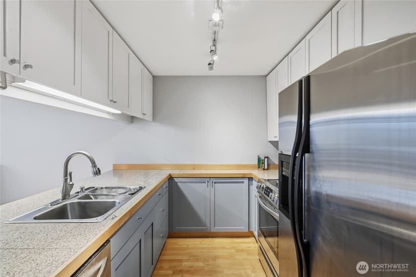 Property photo for 275 W Roy Street #412, Seattle photo 10