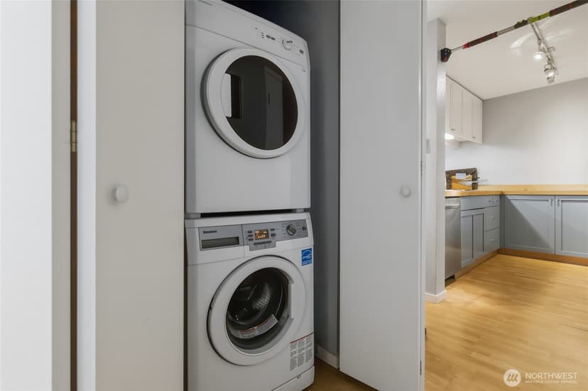 Property photo for 275 W Roy Street #412, Seattle photo 13