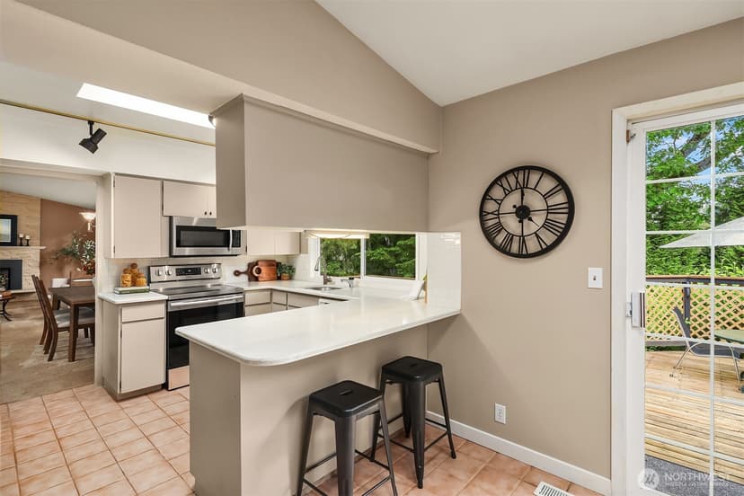 Property photo for 8634 NE 169th Street, Kenmore photo 10