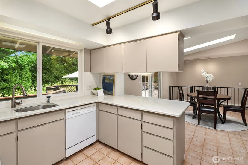 Property photo for 8634 NE 169th Street, Kenmore photo 9