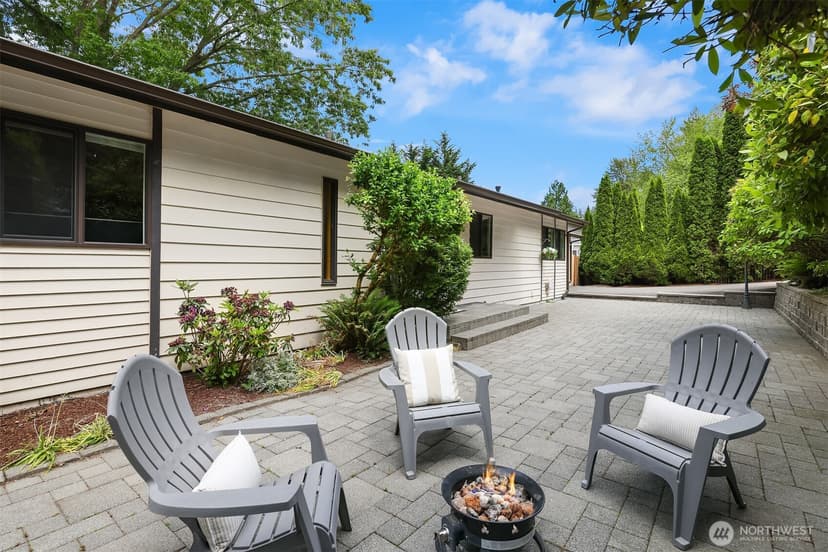 Property photo for 8634 NE 169th Street, Kenmore photo 3