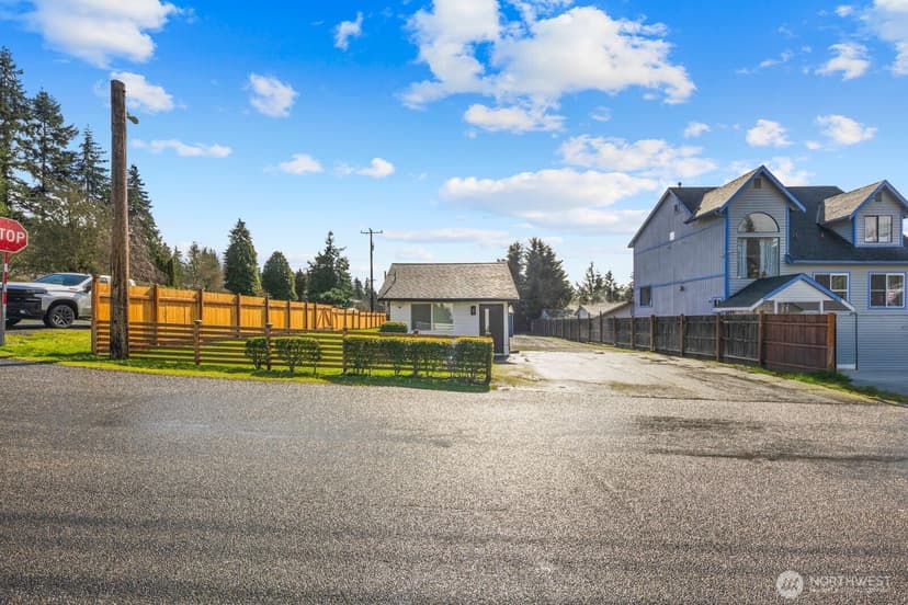 Property photo for 1747 NE 147th Street #1, Shoreline photo 22