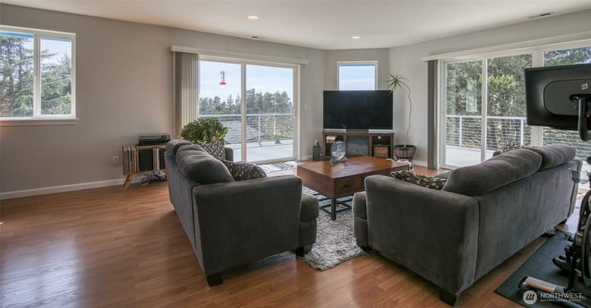 Property photo for 251 Ocean Shores Boulevard SW, Ocean Shores photo 13