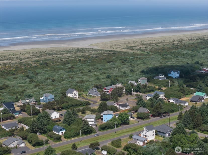 Property photo for 251 Ocean Shores Boulevard SW, Ocean Shores photo 3