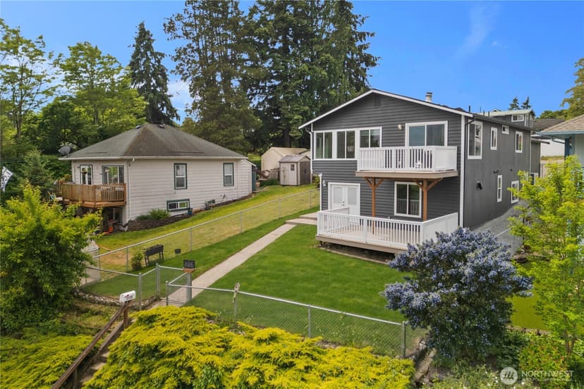Property photo for 2126 E Grand Avenue, Everett photo 25
