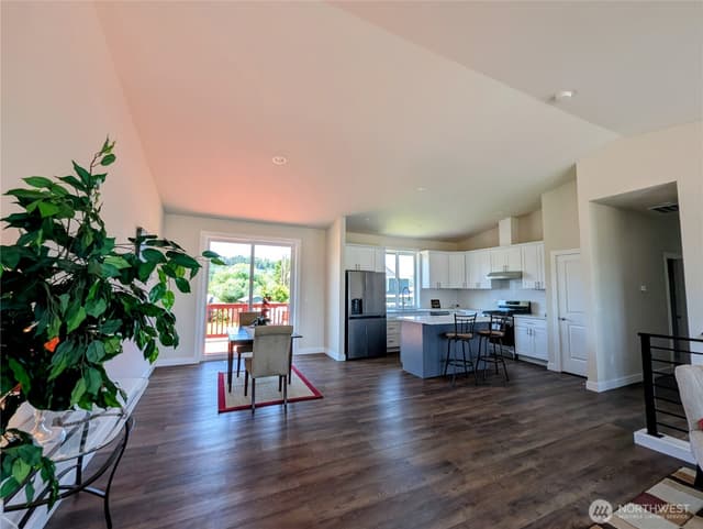 Property photo for 201 Stanley Avenue, Algona photo 5