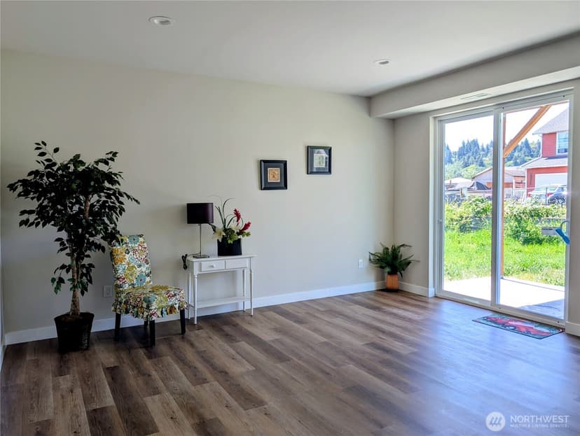 Property photo for 201 Stanley Avenue, Algona photo 7