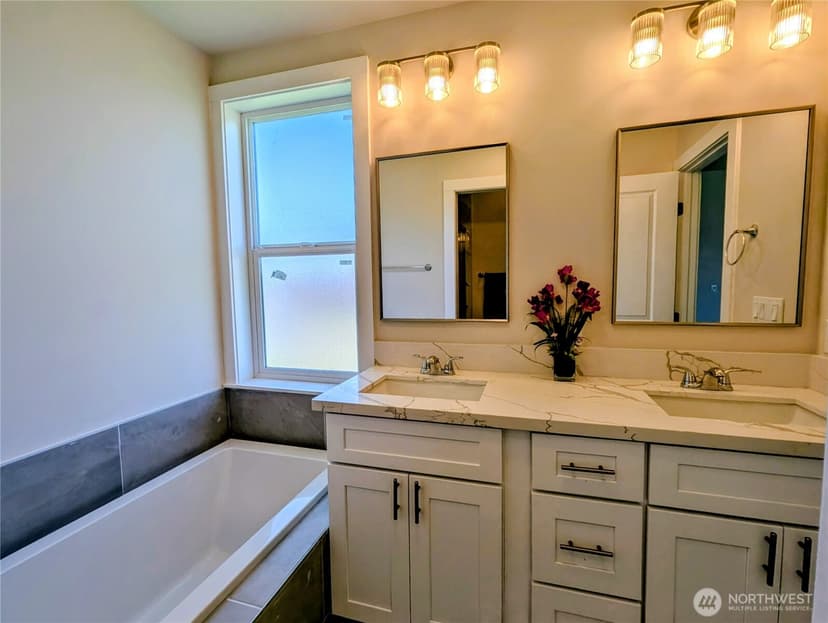 Property photo for 201 Stanley Avenue, Algona photo 13