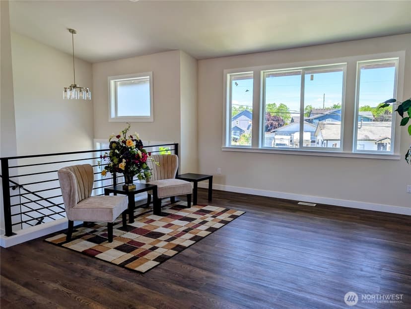 Property photo for 201 Stanley Avenue, Algona photo 11
