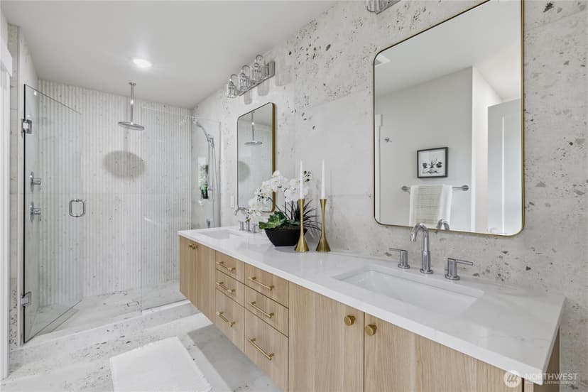 Property photo for 1405 29th Avenue, Seattle photo 5