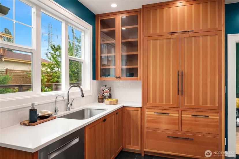Property photo for 4620 15th Avenue S, Seattle photo 6
