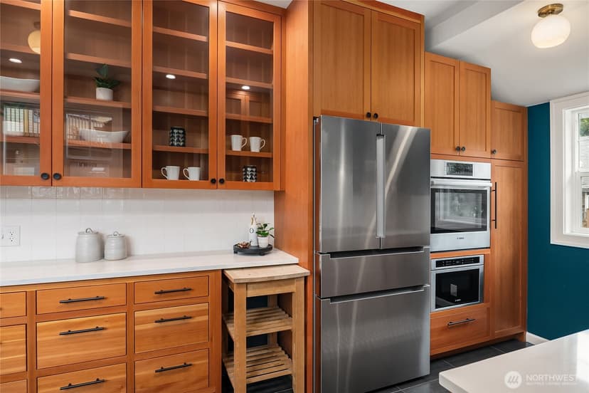 Property photo for 4620 15th Avenue S, Seattle photo 5