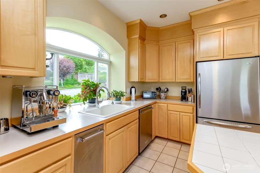 Property photo for 30015 1st Place S, Federal Way photo 12