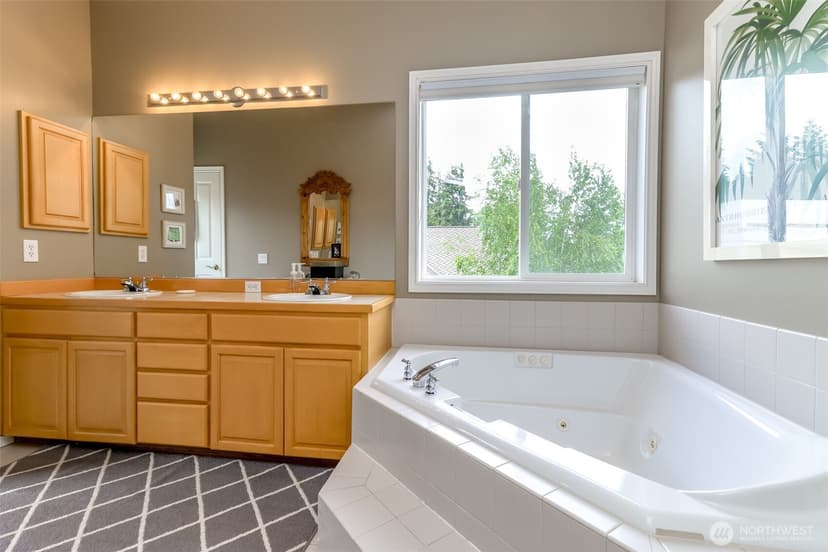 Property photo for 30015 1st Place S, Federal Way photo 34