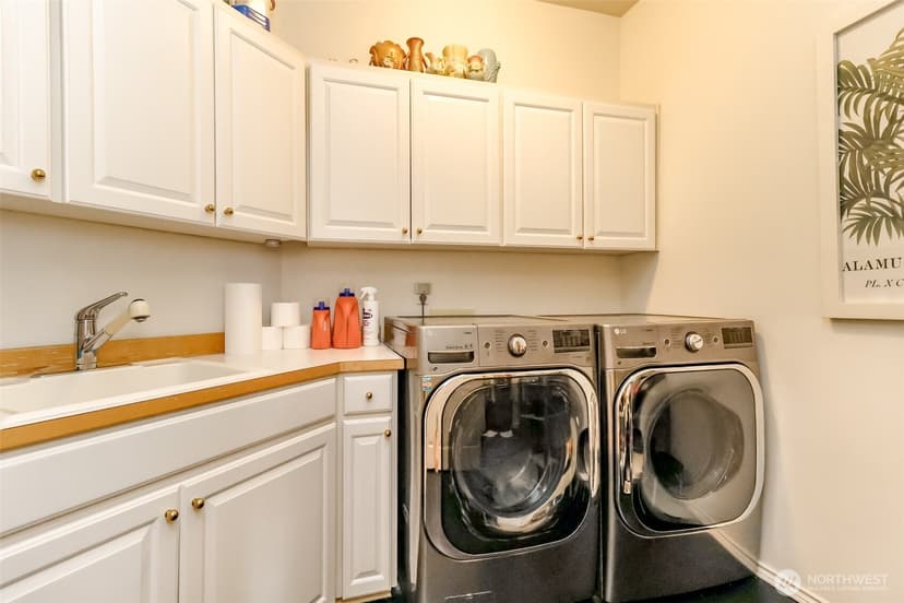 Property photo for 30015 1st Place S, Federal Way photo 26