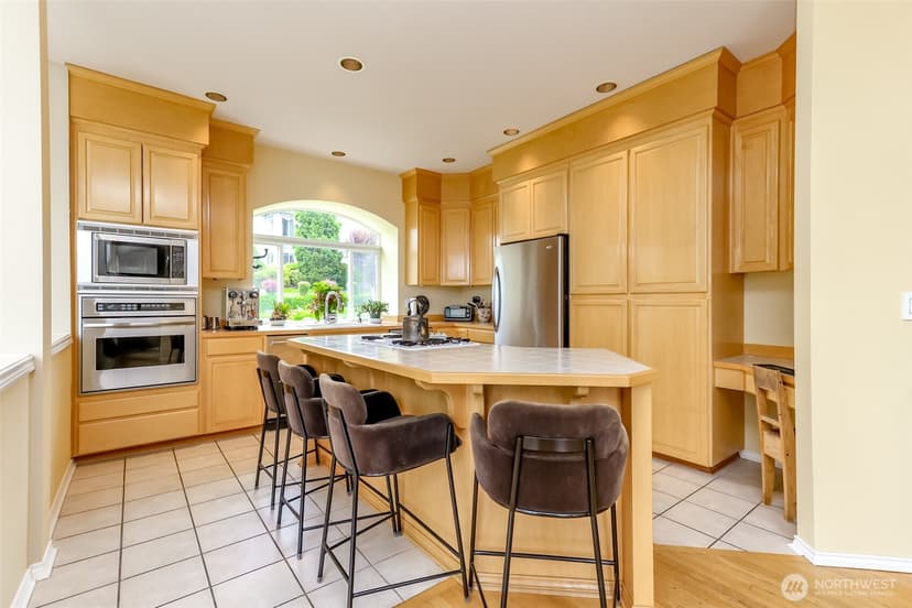 Property photo for 30015 1st Place S, Federal Way photo 11