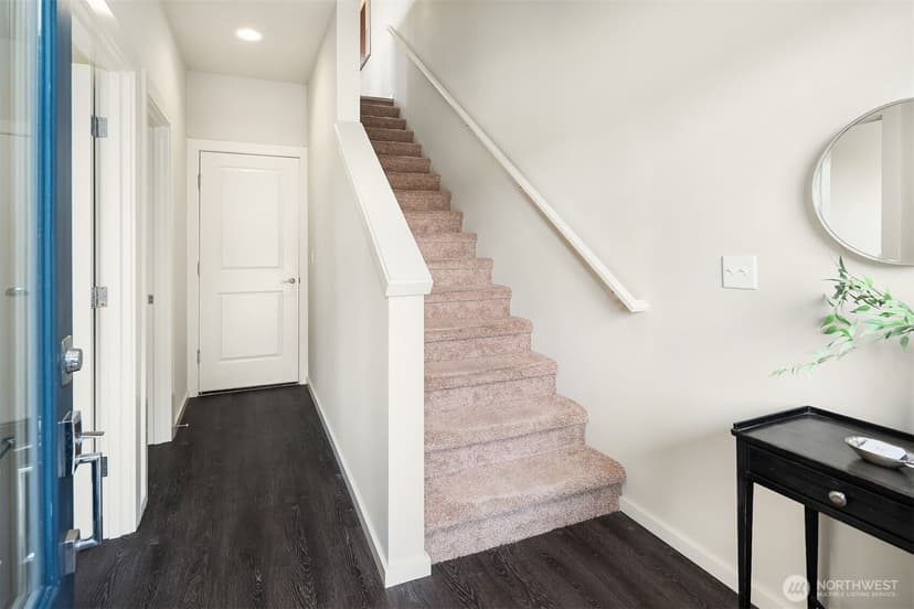 Property photo for 9796 11th Avenue SW, Seattle photo 4