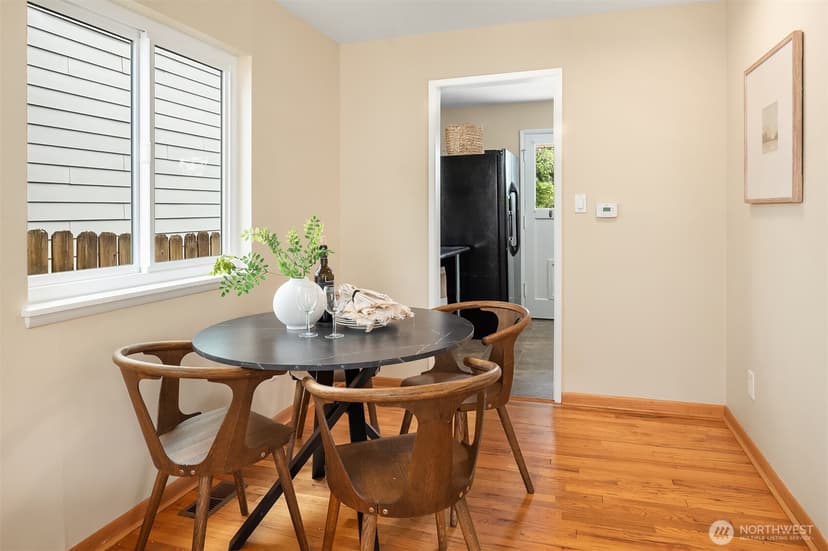 Property photo for 5028 41st Avenue SW, Seattle photo 10