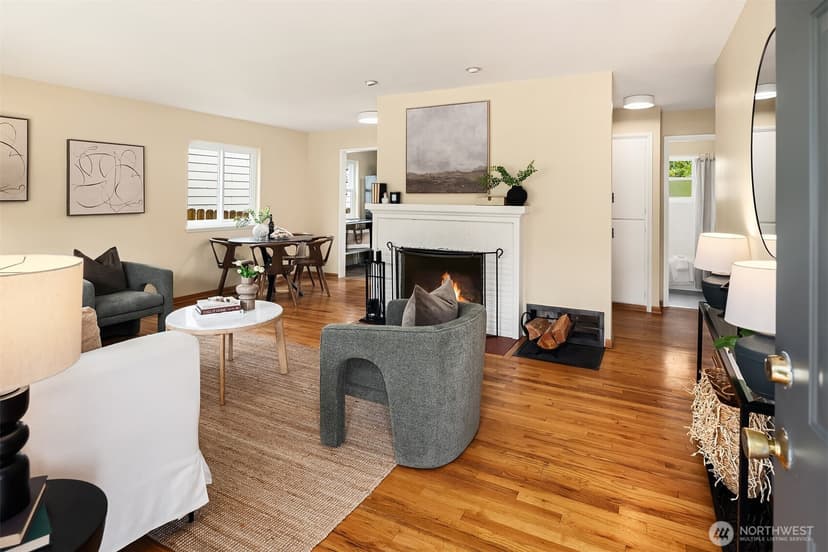 Property photo for 5028 41st Avenue SW, Seattle photo 3