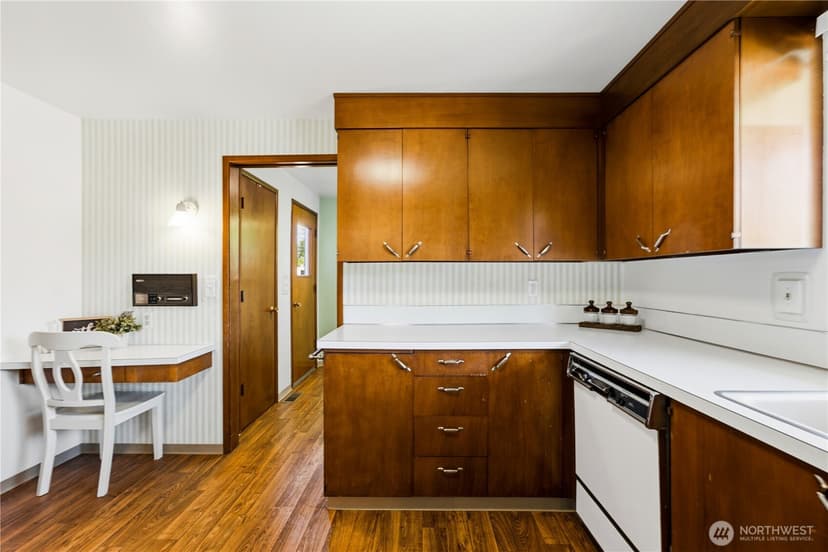 Property photo for 918 Manor Drive, Fircrest photo 18