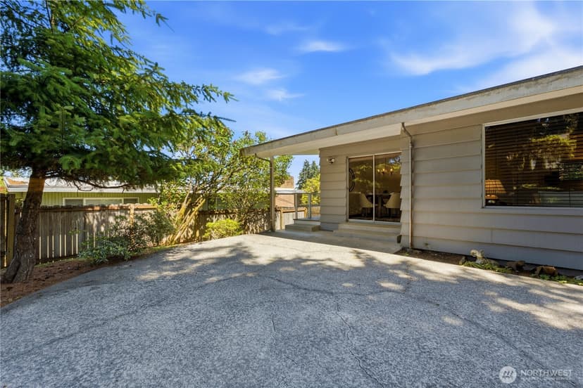 Property photo for 918 Manor Drive, Fircrest photo 13