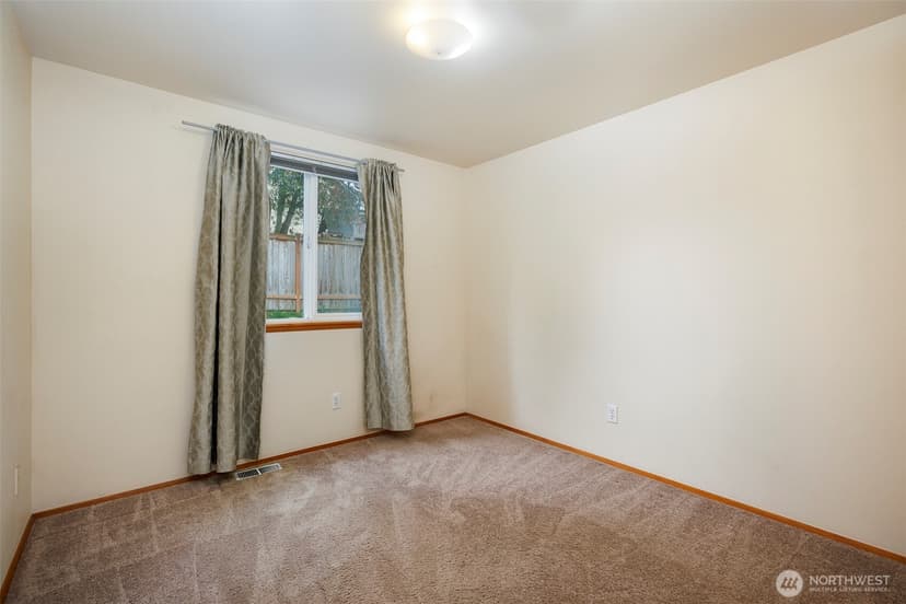 Property photo for 5034 39th Street NE, Tacoma photo 19