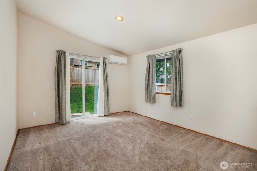 Property photo for 5034 39th Street NE, Tacoma photo 14