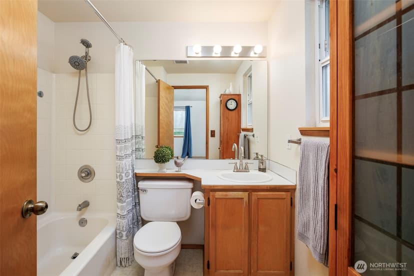 Property photo for 5034 39th Street NE, Tacoma photo 17