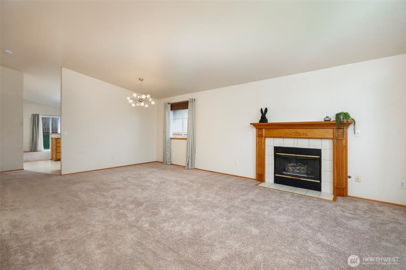 Property photo for 5034 39th Street NE, Tacoma photo 7