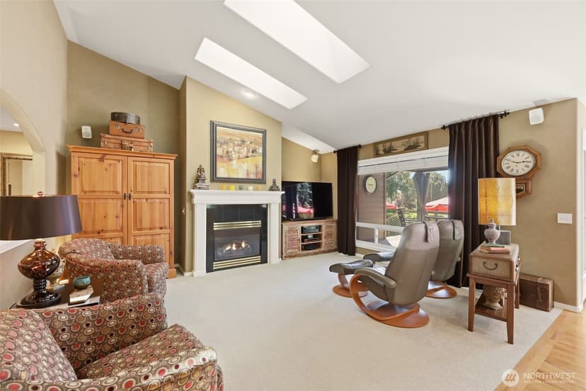 Property photo for 17806 Oxford Drive, Arlington photo 16
