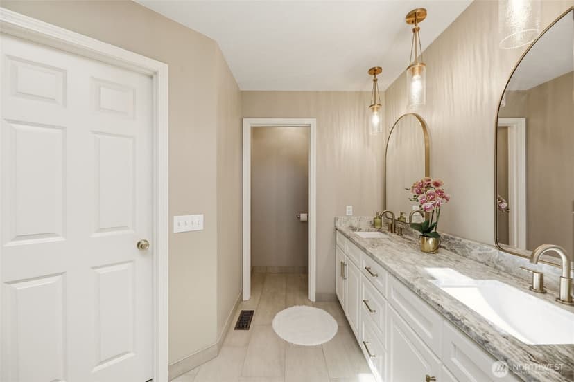 Property photo for 17806 Oxford Drive, Arlington photo 24