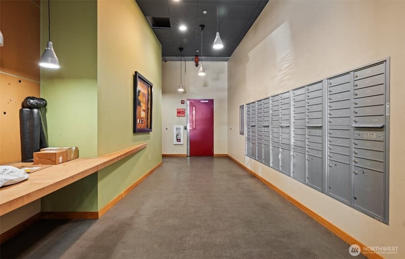 Property photo for 827 Hiawatha Place S #515, Seattle photo 22