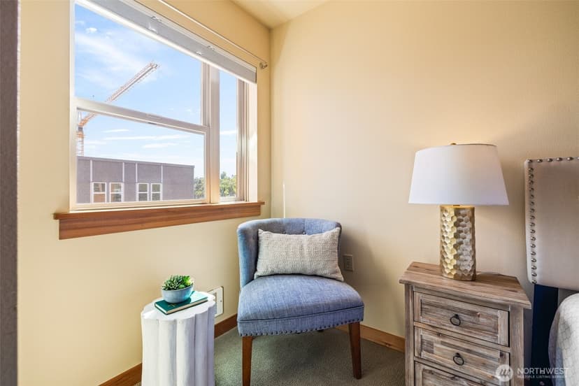 Property photo for 827 Hiawatha Place S #515, Seattle photo 12
