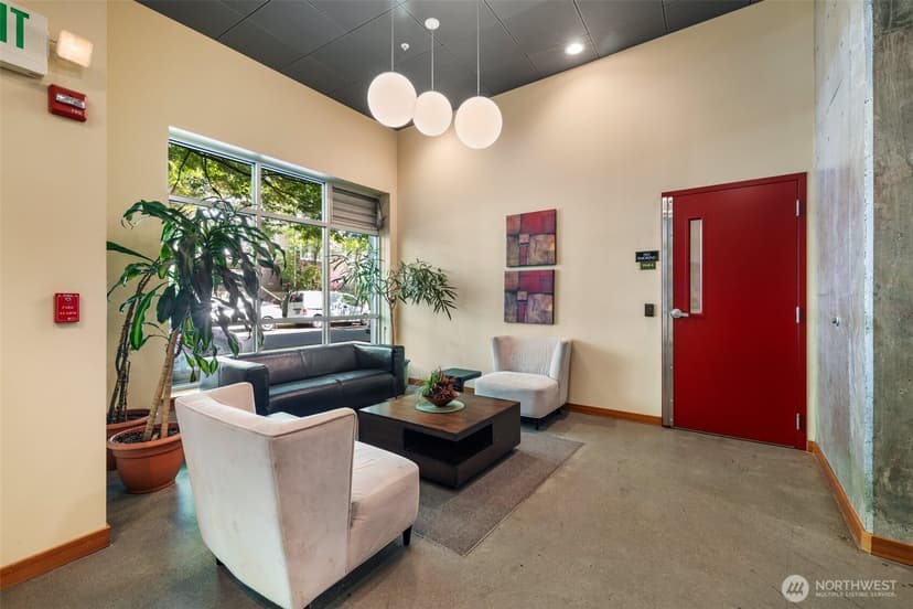 Property photo for 827 Hiawatha Place S #515, Seattle photo 21