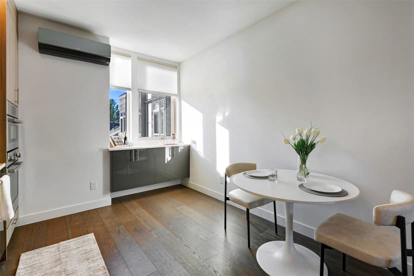 Property photo for 6419 Phinney Avenue N, Seattle photo 15