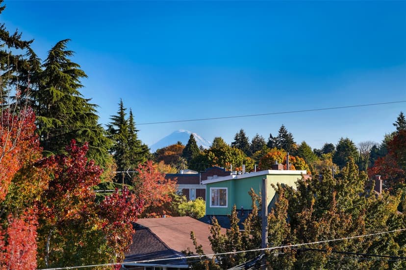 Property photo for 6419 Phinney Avenue N, Seattle photo 24
