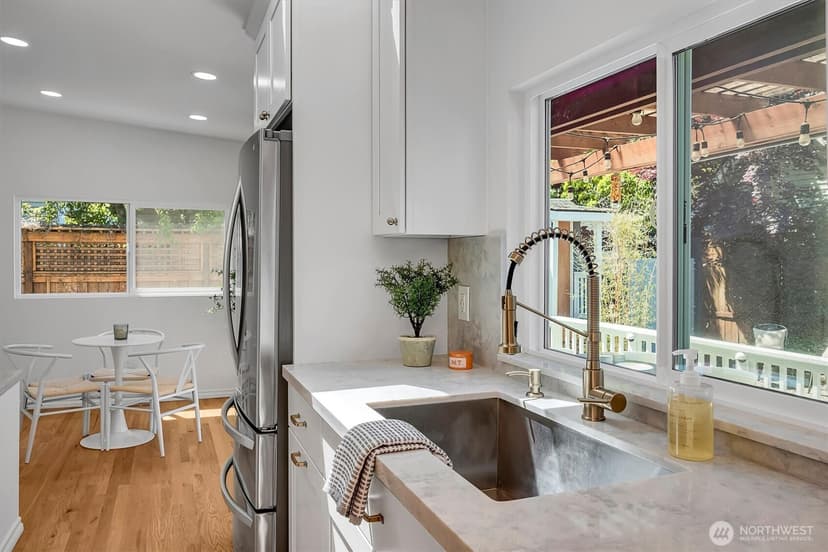 Property photo for 3437 38th Avenue SW, Seattle photo 14