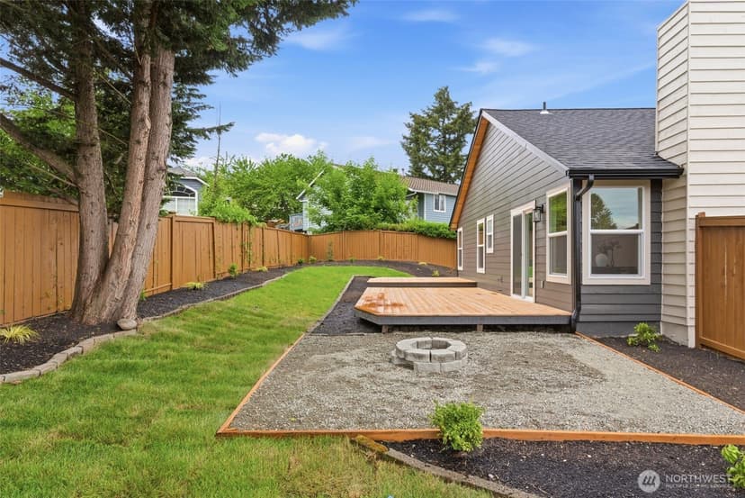 Property photo for 32727 19th Place SW, Federal Way photo 22