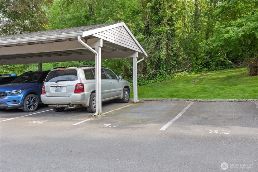 Property photo for 10822 E Riverside Drive #A303, Bothell photo 28
