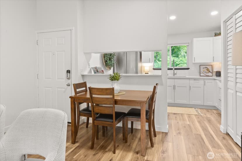 Property photo for 10822 E Riverside Drive #A303, Bothell photo 11