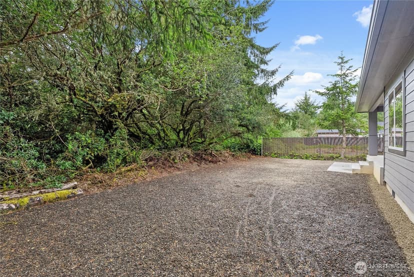 Property photo for 811 Vagabond Avenue, Ocean Shores photo 29