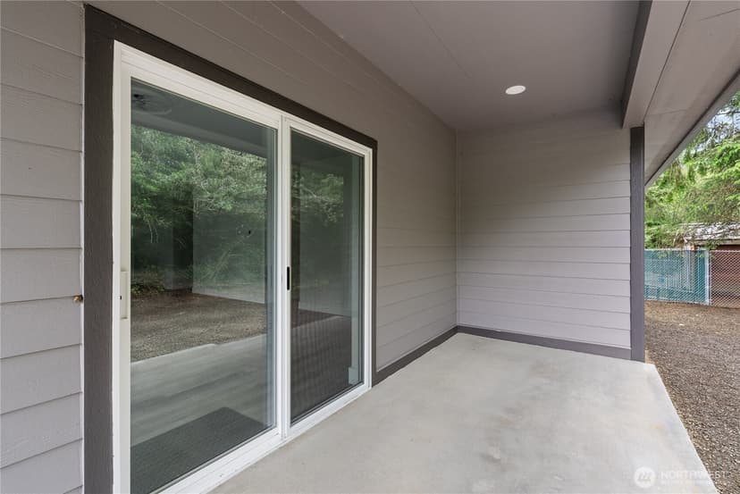 Property photo for 811 Vagabond Avenue, Ocean Shores photo 26