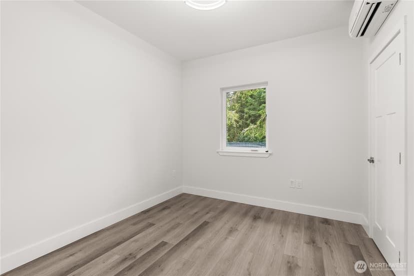 Property photo for 811 Vagabond Avenue, Ocean Shores photo 23