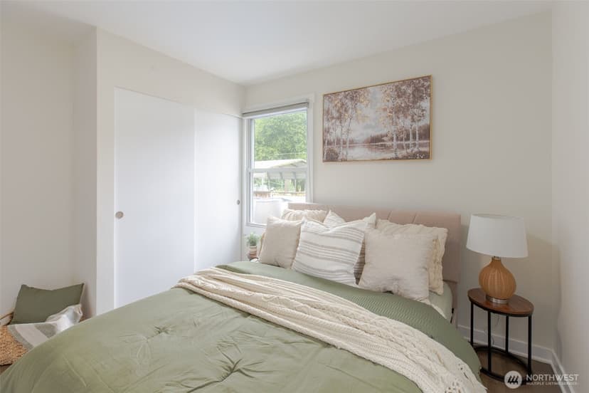 Property photo for 1420 S 129th Street, Burien photo 18