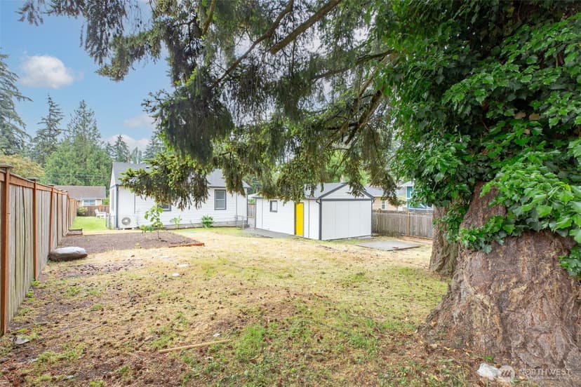 Property photo for 1420 S 129th Street, Burien photo 20